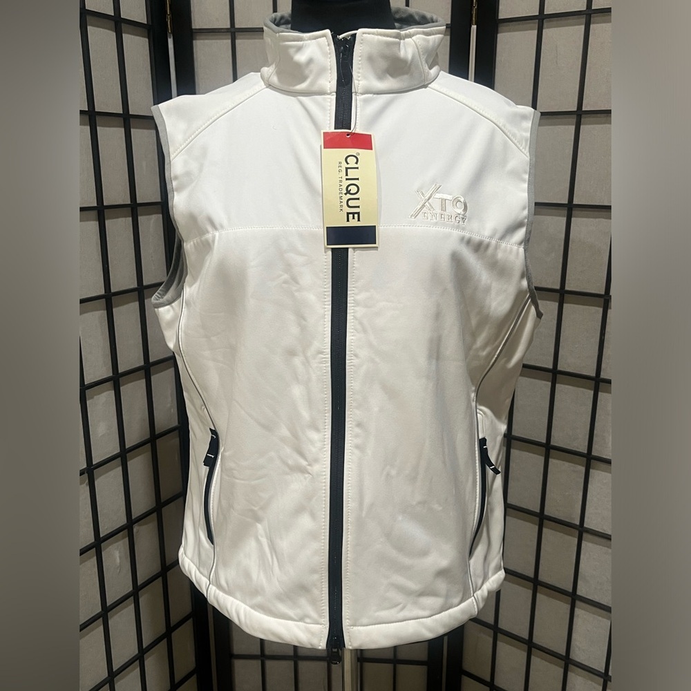 Clique  LQO00006 LADIES SOFT SHELL VEST EMBROIDERED XTO ENERGY LOGO SZ L